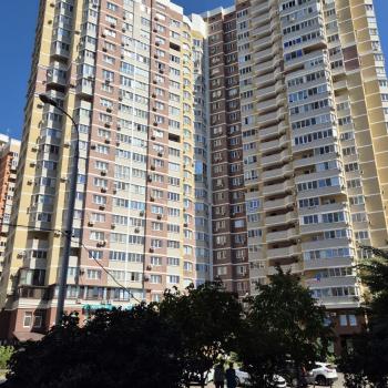 Продается 1-комнатная квартира, 38 м²