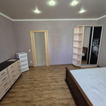 Продается 1-комнатная квартира, 38 м²