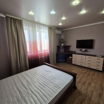 Продается 1-комнатная квартира, 38 м²