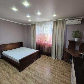 Продается 1-комнатная квартира, 38 м²