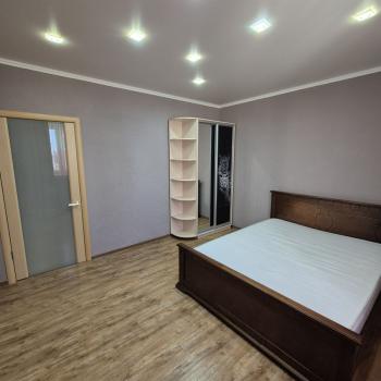 Продается 1-комнатная квартира, 38 м²