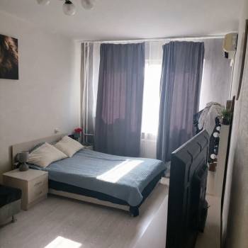 Продается 1-комнатная квартира, 35 м²