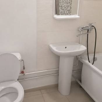 Продается 1-комнатная квартира, 35 м²