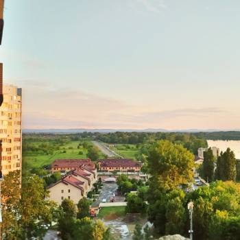 Сдается 2-х комнатная квартира, 75 м²