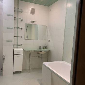 Продается 2-х комнатная квартира, 81 м²