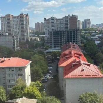 Сдается 1-комнатная квартира, 47 м²
