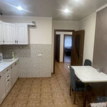 Сдается 2-х комнатная квартира, 70 м²