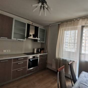 Сдается 1-комнатная квартира, 46 м²