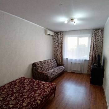 Сдается 1-комнатная квартира, 45 м²