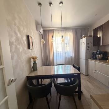 Продается 2-х комнатная квартира, 67 м²