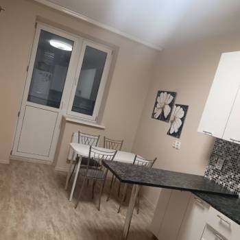 Сдается 2-х комнатная квартира, 62 м²