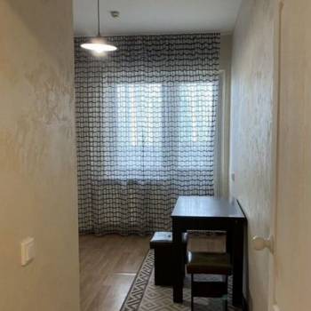 Сдается 1-комнатная квартира, 37 м²