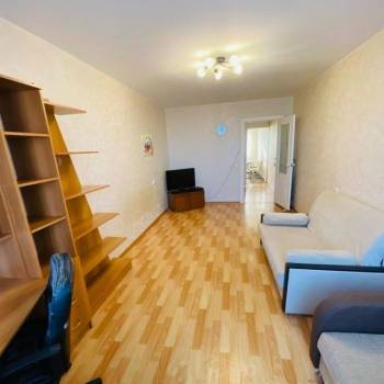 Сдается 1-комнатная квартира, 43 м²