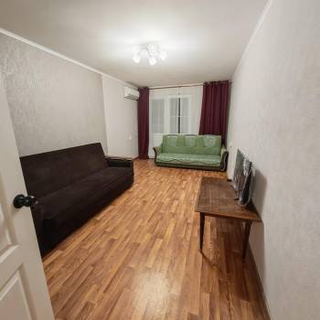 Сдается 1-комнатная квартира, 49 м²