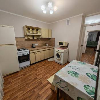 Сдается 1-комнатная квартира, 49 м²