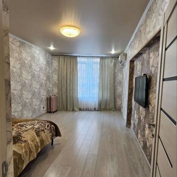 Сдается 1-комнатная квартира, 44 м²