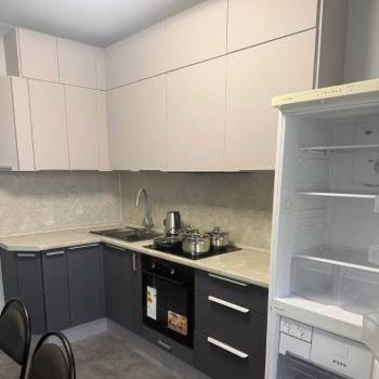 Сдается 1-комнатная квартира, 43 м²