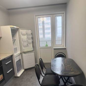 Сдается 1-комнатная квартира, 43 м²