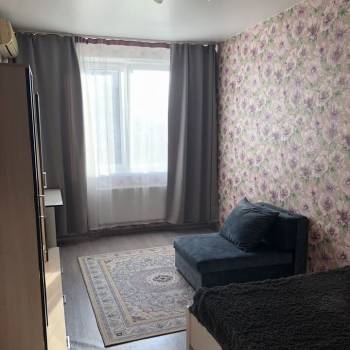 Сдается 1-комнатная квартира, 40 м²