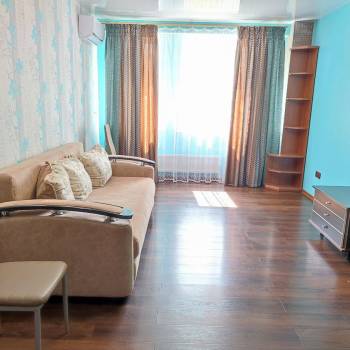 Сдается 2-х комнатная квартира, 63 м²