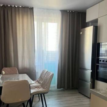 Сдается 2-х комнатная квартира, 66 м²