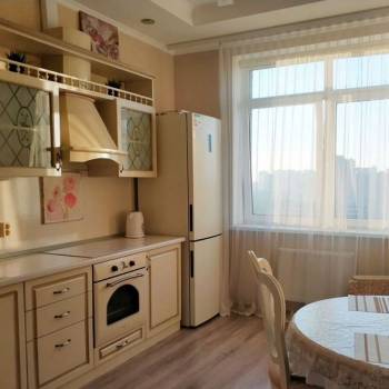 Сдается 1-комнатная квартира, 42 м²