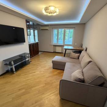 Сдается Многокомнатная квартира, 56 м²