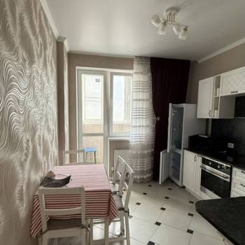 Сдается 1-комнатная квартира, 35 м²