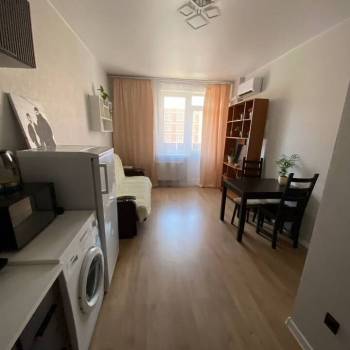 Сдается 1-комнатная квартира, 40 м²