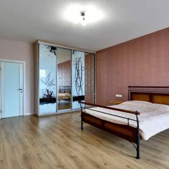 Сдается Многокомнатная квартира, 167 м²