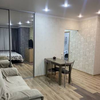 Сдается 1-комнатная квартира, 39 м²