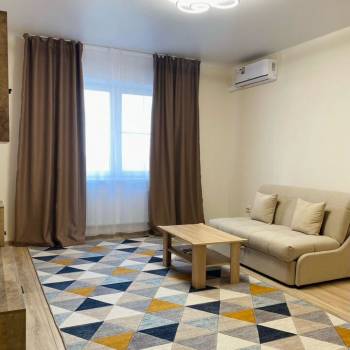 Сдается 2-х комнатная квартира, 63,7 м²