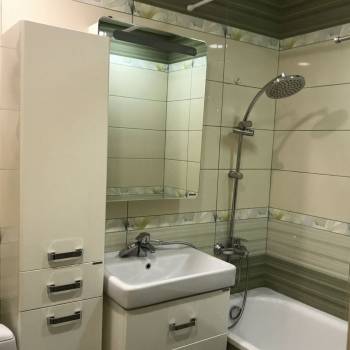 Продается 1-комнатная квартира, 37 м²