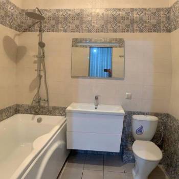Продается 1-комнатная квартира, 42,5 м²