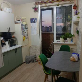 Продается 1-комнатная квартира, 36,8 м²