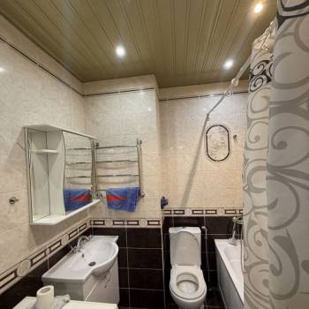 Сдается 1-комнатная квартира, 53 м²