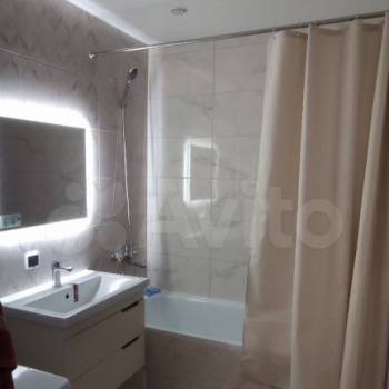 Сдается 2-х комнатная квартира, 65 м²