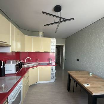 Сдается 2-х комнатная квартира, 67,6 м²