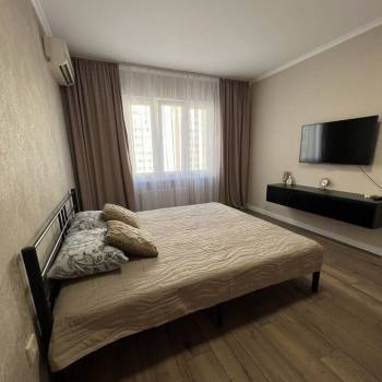 Сдается 1-комнатная квартира, 43 м²