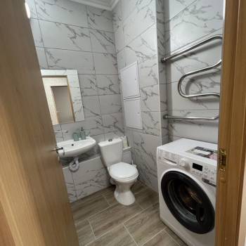 Сдается 1-комнатная квартира, 43 м²