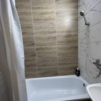 Сдается 1-комнатная квартира, 43 м²
