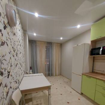 Сдается 1-комнатная квартира, 39,8 м²