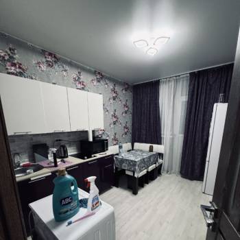 Сдается 1-комнатная квартира, 40 м²