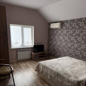 Сдается 2-х комнатная квартира, 100 м²