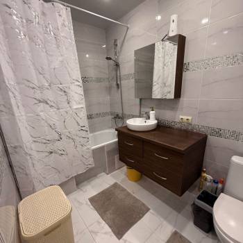 Сдается 2-х комнатная квартира, 64 м²