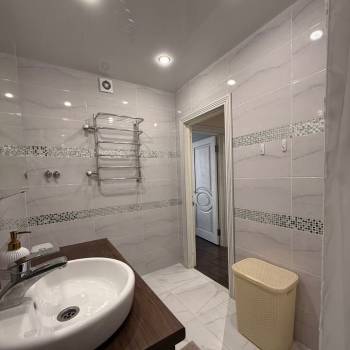 Сдается 2-х комнатная квартира, 64 м²