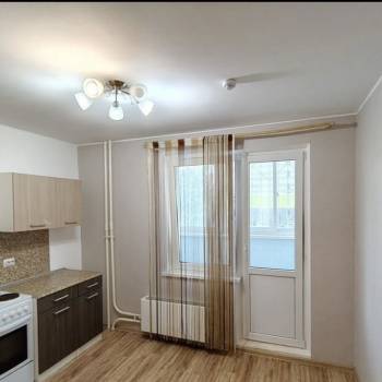 Продается 1-комнатная квартира, 38 м²