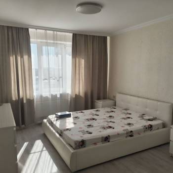 Сдается 2-х комнатная квартира, 65 м²