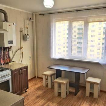 Сдается 1-комнатная квартира, 37 м²