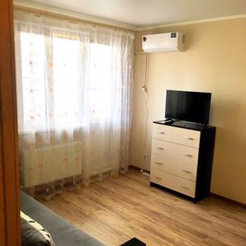 Сдается 1-комнатная квартира, 37 м²